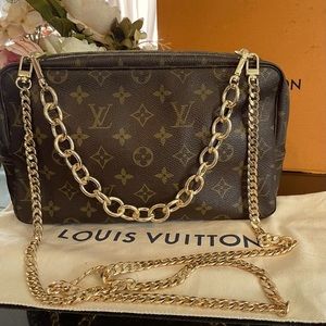 Louis Vuitton Trousse 28 Shoulder/Crossbody bag.  Authenticated by Poshmark.